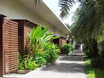 Hotel The Kris Resort Condotel at Bagtao Beach - Bild 1