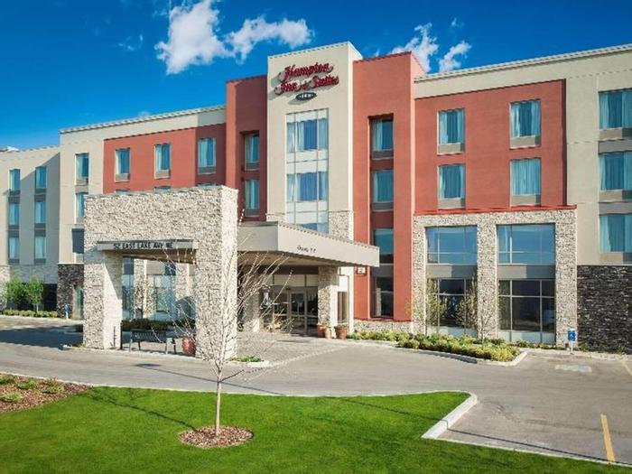 Holiday Inn Express & Suites Airdrie - Calgary North - Bild 1