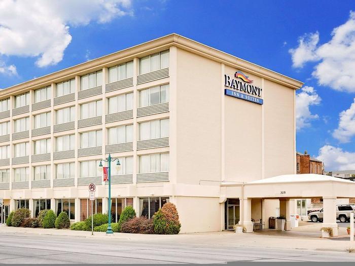 Baymont Inn & Suites Keokuk - Bild 1