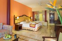 Hotel Family Selection at Grand Palladium Vallarta Resort & Spa - Bild 1