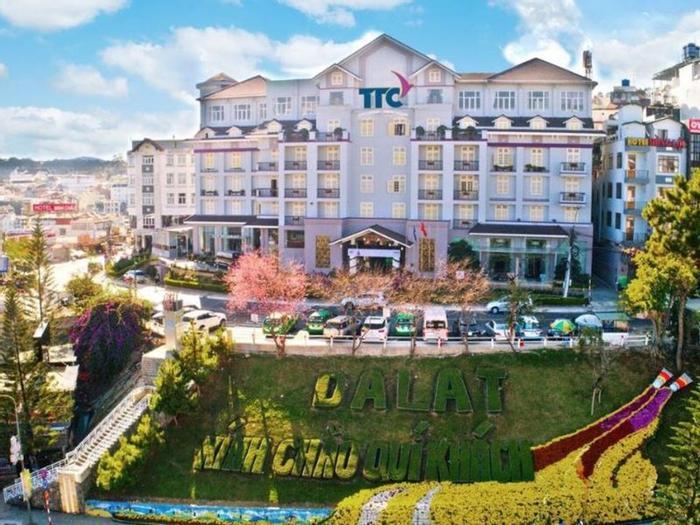 TTC Hotel Premium Ngoc Lan - Bild 1
