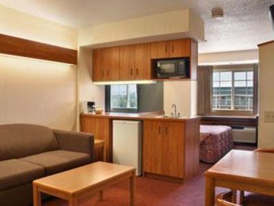 Hotel Days Inn & Suites by Wyndham Lafayette IN - Bild 4