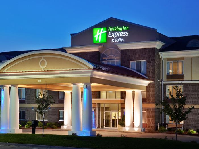 Holiday Inn Express & Suites Altoona - Des Moines - Bild 1