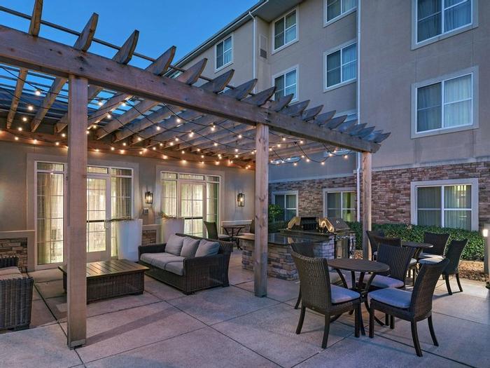 Homewood Suites by Hilton College Station - Bild 1