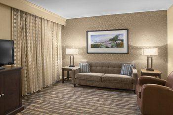 Hotel Sheraton Suites Akron/Cuyahoga Falls - Bild 3