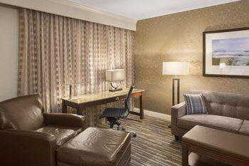 Hotel Sheraton Suites Akron/Cuyahoga Falls - Bild 2