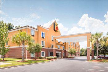 Hotel Super 8 by Wyndham Savannah - Bild 3