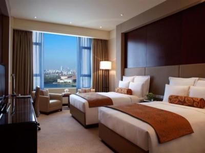 Hotel Renaissance Tianjin Lakeview - Bild 4