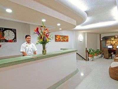 Hotel Suites Emperador - Bild 3