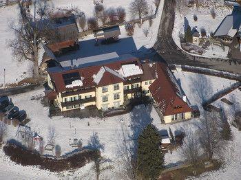 Hotel Ferienwohnungen Dörflerwirt - Bild 1