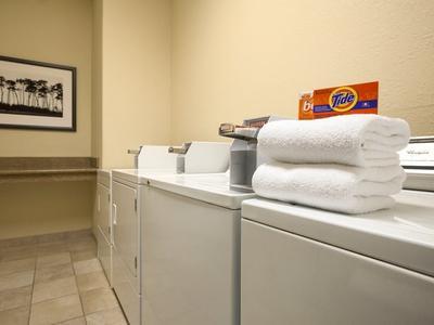 Hotel Country Inn & Suites by Radisson, Des Moines West, IA - Bild 5