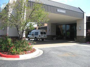 Sheraton Grand Rapids Airport Hotel - Bild 4