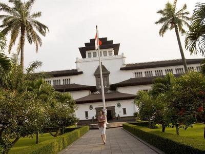 Hotel Santika Bandung - Bild 3