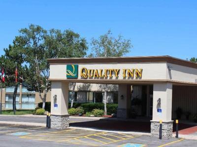 Hotel Quality Inn - Owen Sound - Bild 4