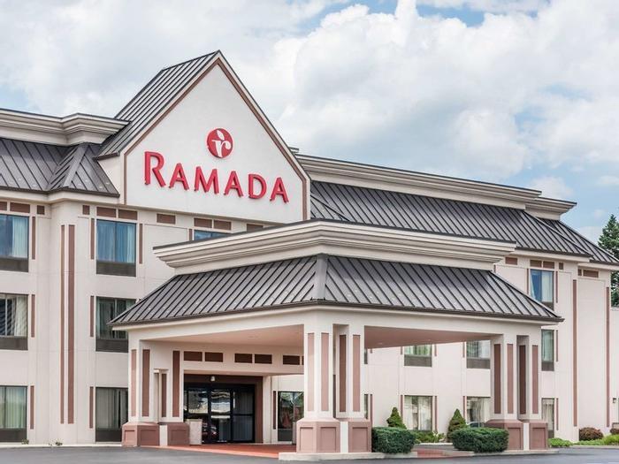 Ramada by Wyndham Harrisburg/Hershey Area - Bild 1