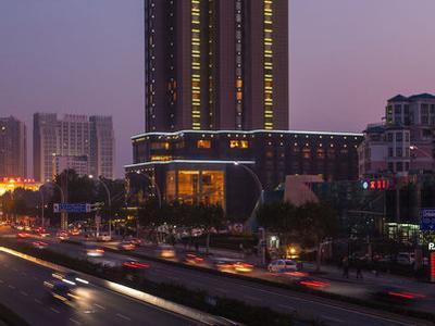 Renaissance Wuhan Hotel - Bild 3