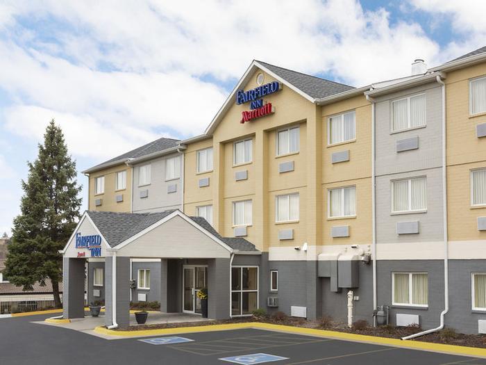 Hotel Dubuque Inn & Suites - Bild 1