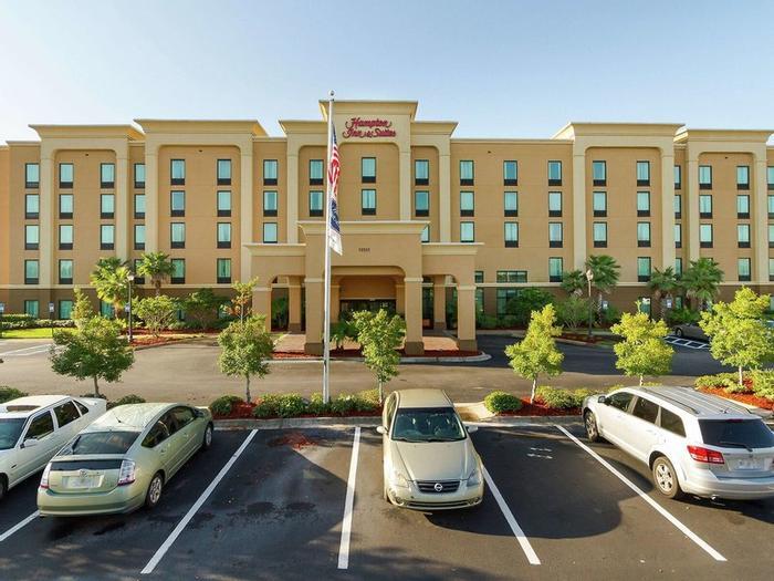 Hotel Hampton Inn & Suites Jacksonville-Airport - Bild 1