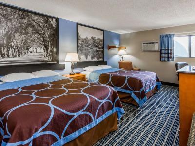 Hotel Super 8 by Wyndham Iowa City/Coralville - Bild 4