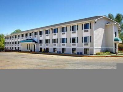 Hotel Super 8 by Wyndham Iowa City/Coralville - Bild 3