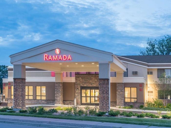 Hotel Ramada by Wyndham Minneapolis Golden Valley - Bild 1