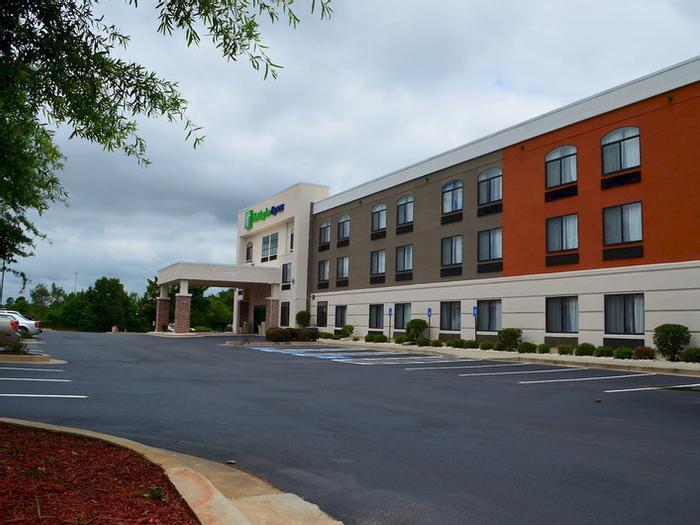 Hotel Holiday Inn Express Madison - Bild 1