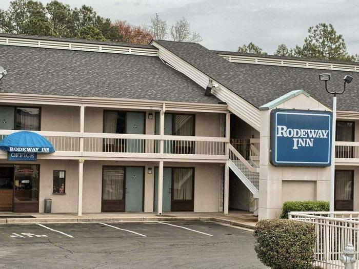 Hotel Rodeway Inn - Bild 1