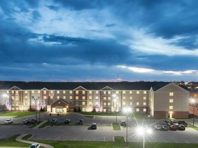 Hotel Homewood Suites by Hilton Cedar Rapids-North - Bild 2