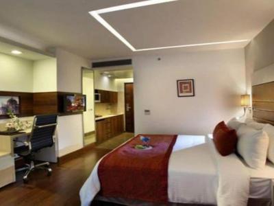 Hotel Mahagun Sarovar Portico Suites - Bild 2