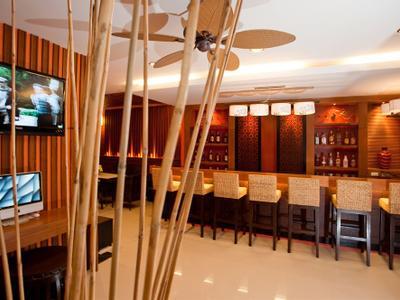 Hotel Deva Suites Patong - Bild 4