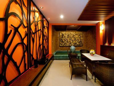 Hotel Deva Suites Patong - Bild 2