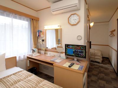 Hotel Toyoko Inn Yokohama Stadium Mae No.1 - Bild 4