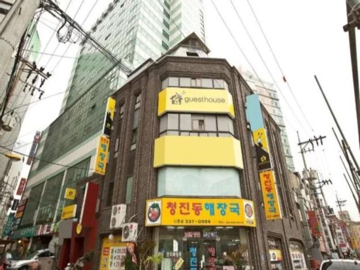 Hotel 24 Guesthouse Sinchon - Bild 1