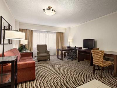 Hotel Embassy Suites Atlanta Perimeter Center - Bild 4