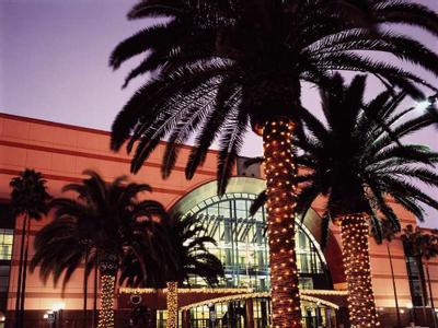 Hotel Fera Anaheim, a DoubleTree by Hilton - Bild 3