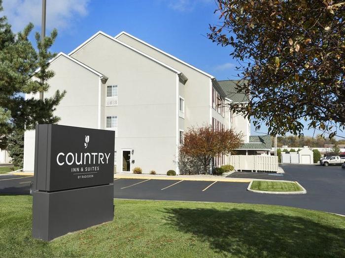 Hotel Country Inn & Suites by Radisson, Toledo, OH - Bild 1