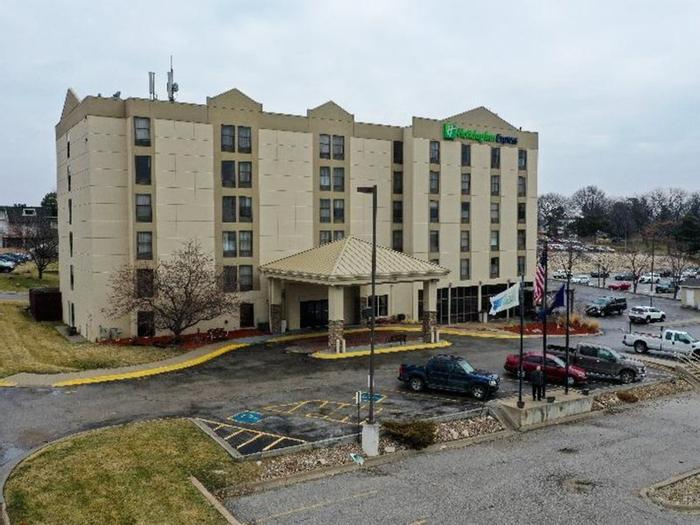 Hotel Holiday Inn Express & Suites Central Omaha - Bild 1