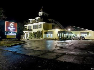 Hotel Comfort Inn & Suites Thousand Islands Harbour District - Bild 5