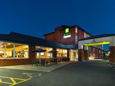 Hotel Holiday Inn Express Burton Upon Trent - Bild 4