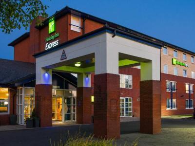 Hotel Holiday Inn Express Burton Upon Trent - Bild 3