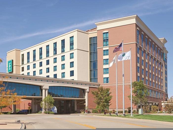 Embassy Suites East Peoria Hotel & Riverfront Conference Center - Bild 1
