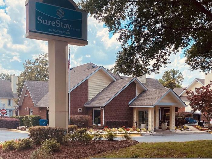 Hotel SureStay Studio by Best Western Charlotte Executive Park - Bild 1