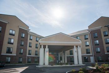 Hotel Holiday Inn Express & Suites North East (Erie I-90 Exit 41) - Bild 2