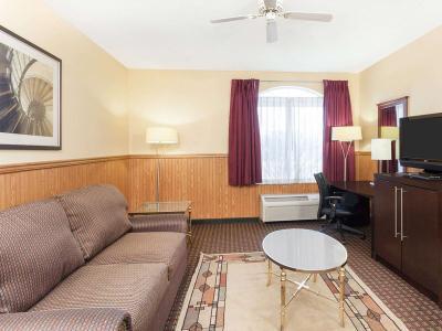 Hotel Baymont by Wyndham Chicago/Calumet City - Bild 2