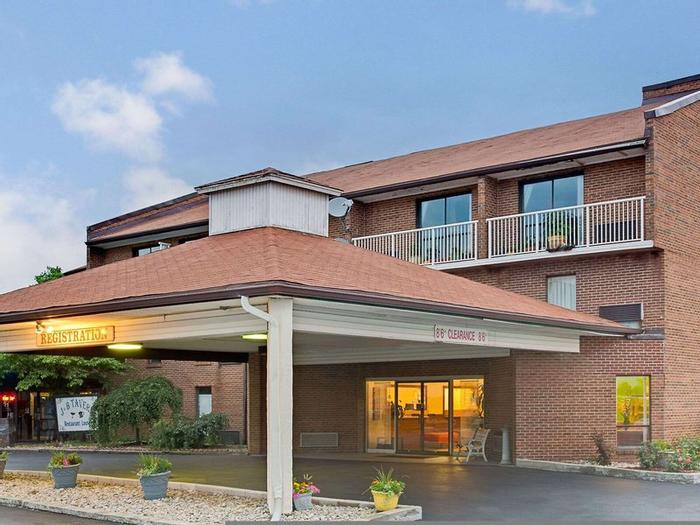 Hotel Days Inn by Wyndham Cincinnati East - Bild 1