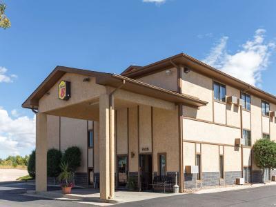 Hotel Super 8 by Wyndham Cos/Hwy. 24 E/PAFB Area - Bild 3