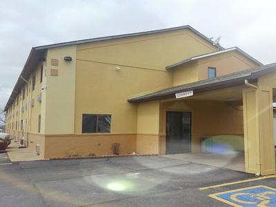 Hotel Super 8 by Wyndham Osceola IA - Bild 2