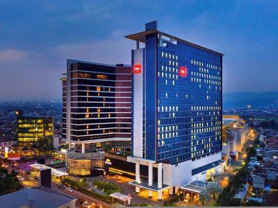 Hotel Ibis Bandung Trans Studio - Bild 2