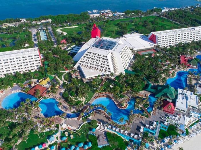 Hotel The Pyramid Cancun - Bild 1