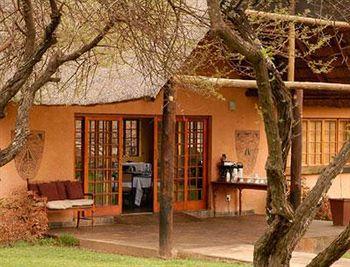 Hotel Mongena Private Game Lodge - Bild 2